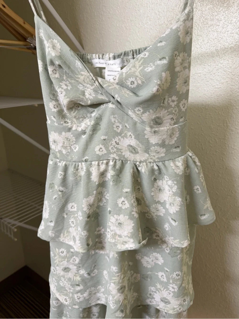 Altar'd State Tara Sage Green Floral Twist Tiered Ruffle ✨Regencycore✨ Mini NWT - Picture 8 of 14